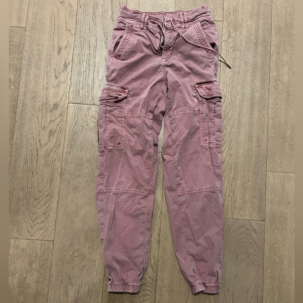 American Eagle size 00 mauve cargo pants